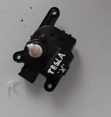 Tesla Model X A/C air flow flap actuator/motor 