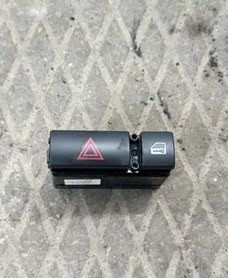 BMW 3 E46 Hazard light switch 61318368920