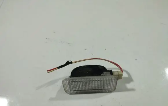 Toyota Avensis T250 Other interior light 8124005041