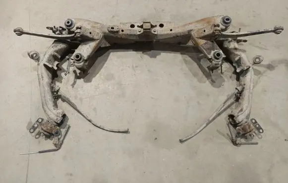 Toyota Avensis T250 Rear subframe 