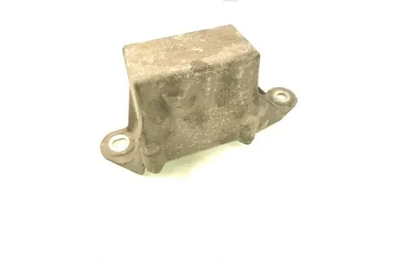 Volvo XC90 Engine mount bracket 30636732