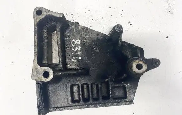 Chevrolet Captiva Engine mounting bracket 96440352
