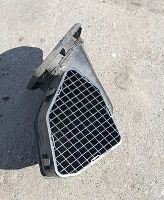 Audi Q7 4L Air intake duct part 7L0819049A