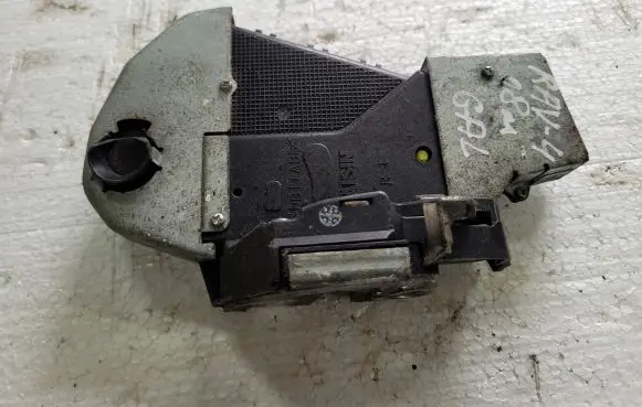 Toyota RAV 4 (XA30) Loading door lock 51129156