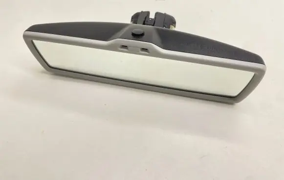 Volkswagen Tiguan Rear view mirror (interior) E11015625