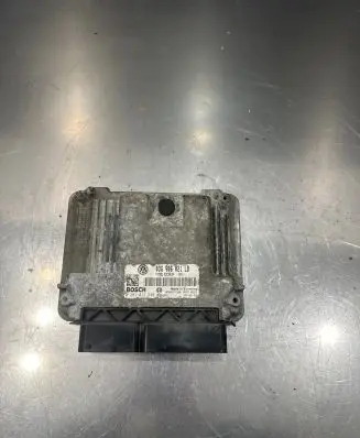 Skoda Octavia Mk2 (1Z) Engine control unit/module 03G906021LB 1039S17180 0281013238