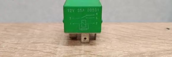 Peugeot 607 Other relay 12V35A03531