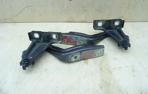Fiat 500L Engine bonnet/hood hinges