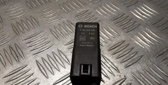 Audi A6 S6 C8 4K Glow plug pre-heat relay 0281003038 038907281D