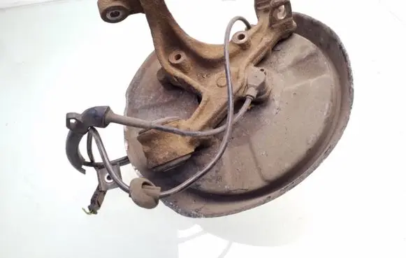 Rear wheel hub spindle/knuckle