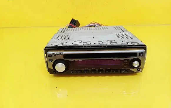 Dacia Logan I Radio/CD/DVD/GPS head unit KDCW3037G