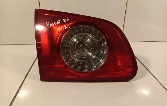 Volkswagen PASSAT B6 Tailgate rear/tail lights 3C9945093A