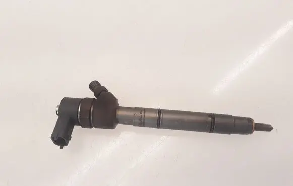 Hyundai Matrix Fuel injector 0445110223
