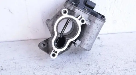 Nissan Qashqai EGR valve 8200797706 H8200327011
