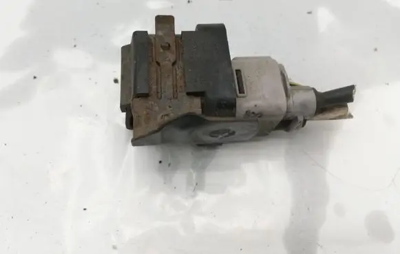Toyota Avensis Verso Glow plug pre-heat relay 2861067010 1567000671