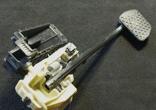 BMW 5 F10 F11 Brake pedal 1416710