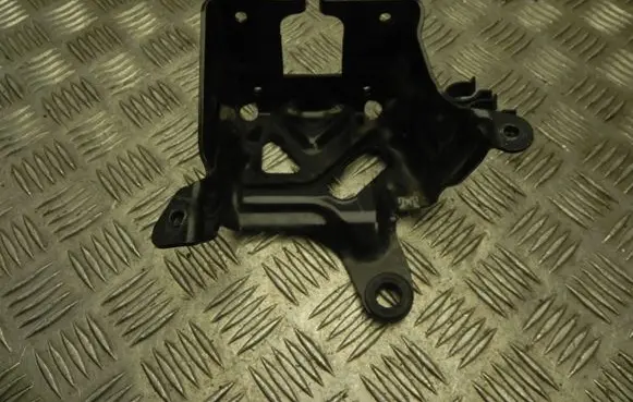 Lamborghini LP 580-2 Engine mounting bracket 4S0121214C