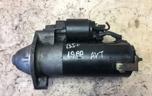 Volkswagen PASSAT B5.5 Starter motor 068911024F 0001110126