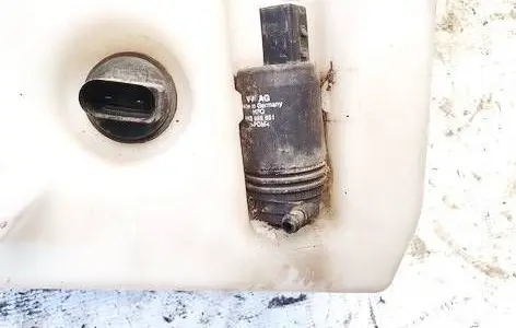 Skoda Superb B6 (3T) Windscreen/windshield washer pump 1k5955651