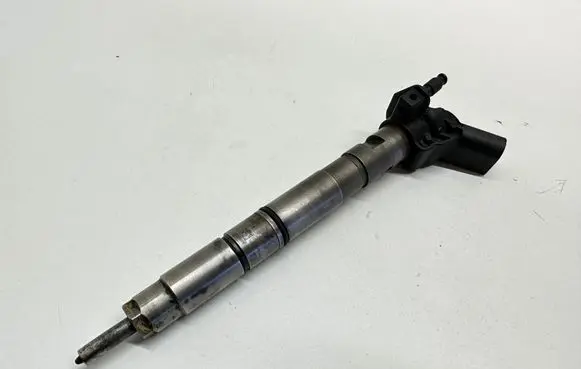 Audi A6 S6 C6 4F Fuel injector 059130277AC 060201 0445115039