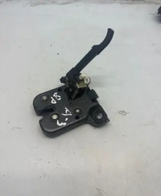 Audi A3 S3 8L Tailgate/trunk/boot lock/catch/latch 8P3827469A