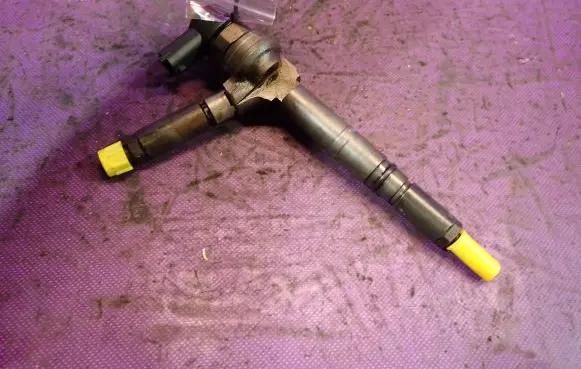 Honda Civic Fuel injector 0445110082