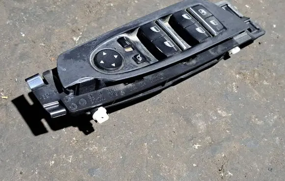 BMW 7 F01 F02 F03 F04 Electric window control switch 9163574 10W35E02 10083110000177