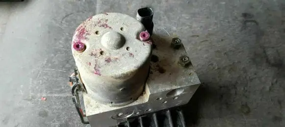 Nissan Primera ABS Pump 47600AV700