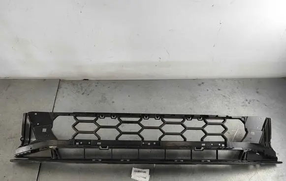 Audi A4 S4 B9 8W Front bumper lower grill 8w0807683f9b9