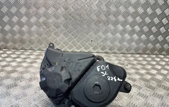 BMW 7 F01 F02 F03 F04 Coolant expansion tank/reservoir 70825615