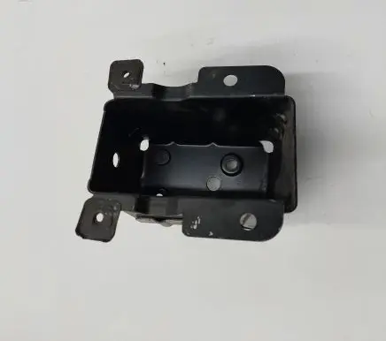 Nissan Leaf II (ZE1) Rear shock/impact absorber stay/bar 