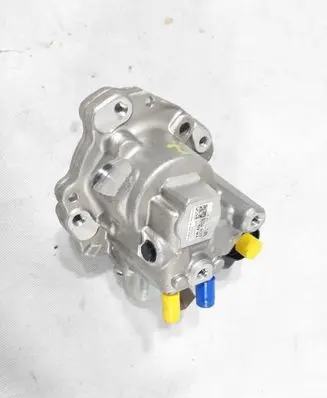 Volkswagen Multivan T6 Fuel injection high pressure pump 04B130755K