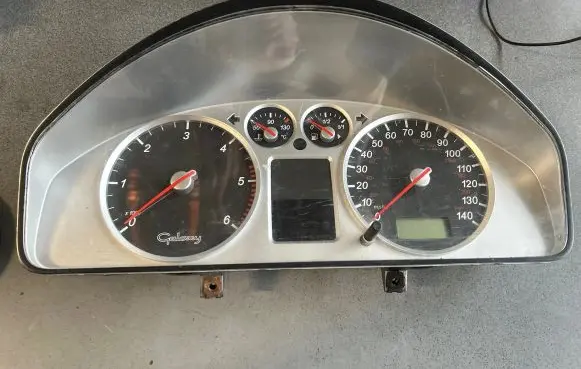 Ford Galaxy Speedometer (instrument cluster) 7M5920920J YM2110849ATC