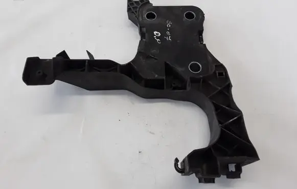 Renault Scenic II - Grand scenic II Headlight/headlamp mounting bracket 8200137496