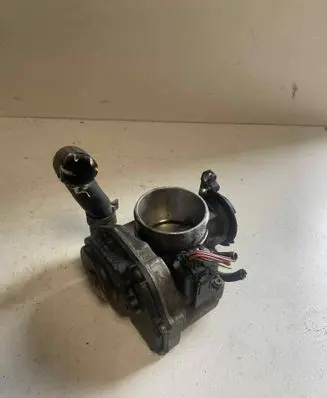Volkswagen PASSAT B5 Throttle valve 058133063H 408237212002