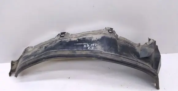 Mercedes-Benz 190 W201 Front wheel arch liner splash guards 2018840135