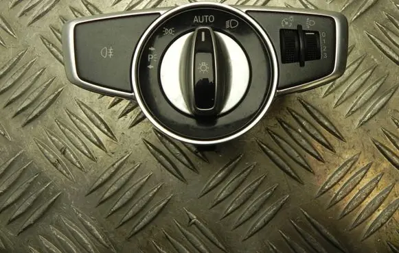 Mercedes-Benz C AMG W205 Light switch A2059056000 T7295