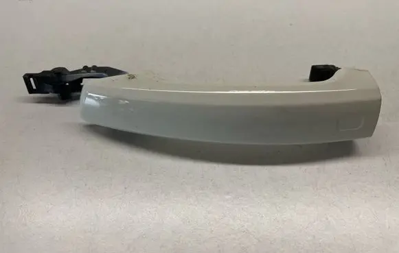 Audi A3 S3 8V Front door exterior handle 8V0837206A