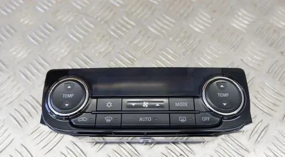 Mitsubishi Outlander Climate control unit 7820A475XA