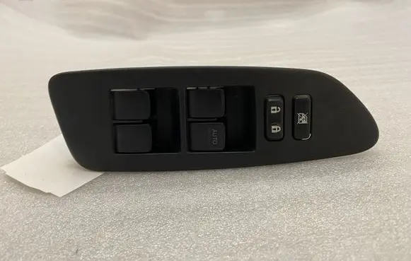 Toyota Corolla Verso AR10 Electric window control switch 9231F80