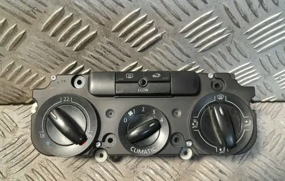 Volkswagen PASSAT B6 Climate control unit 1K0820047DP