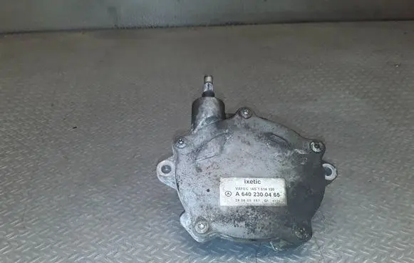 Mercedes-Benz B W245 Vacuum pump A6402300465