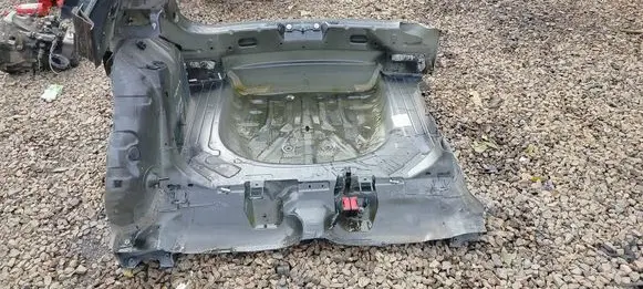 Seat Leon (5F) Rear quarter panel LY9T