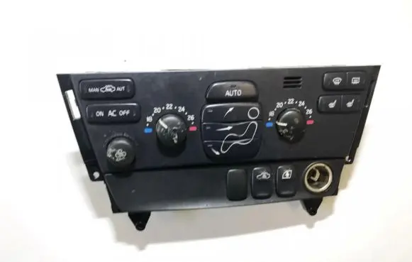 Volvo V70 Climate control unit 30746022 m4274200129