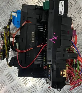 BMW 5 F10 F11 Fuse box set 925281501 04874098