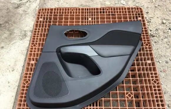 Jeep Cherokee Rear door card panel trim 1UJ141X9AD
