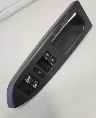 Volkswagen Touran I Front door window switch trim 1T1867371F