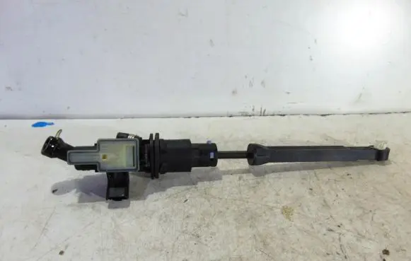 Citroen C4 II Clutch slave cylinder 9673484480