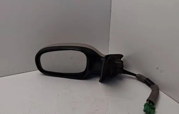 Volvo V70 Front door electric wing mirror