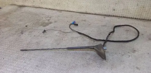 Ford Kuga I Radio antenna 7M5T18A978BC